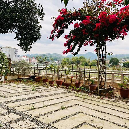 Tit Mit Homestay كاو بانغ المظهر الخارجي الصورة